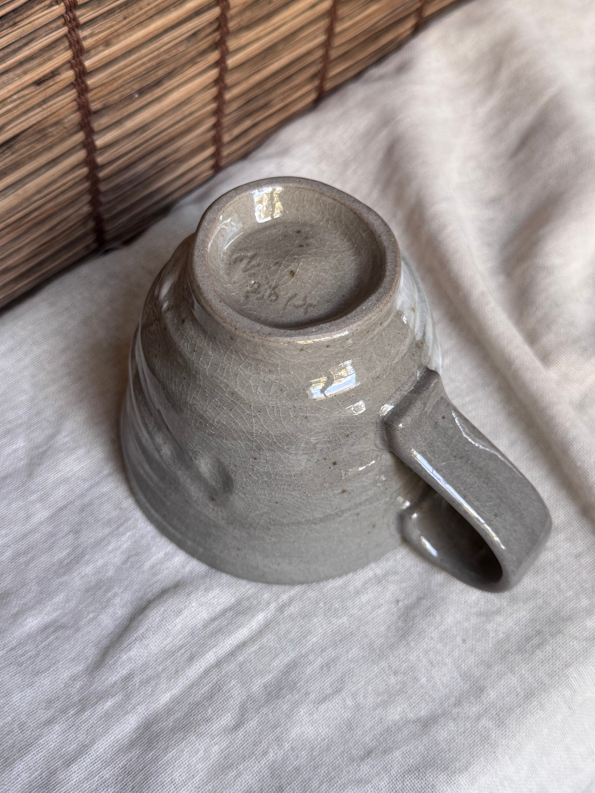 Mino-Yaki Studio Mugs, Hand-Painted Berry Design & Plain Crackle Glaze