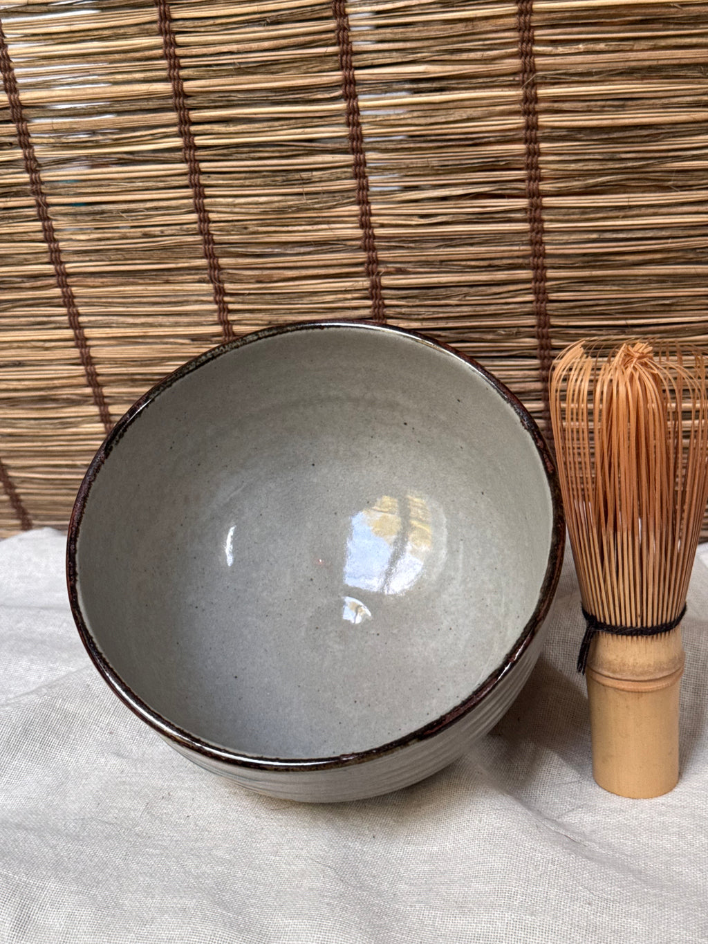 Somayama Ware Matcha Chawan by Minamiguchi Kansui — Kenzan-Style Chestnut Design, Original Box
