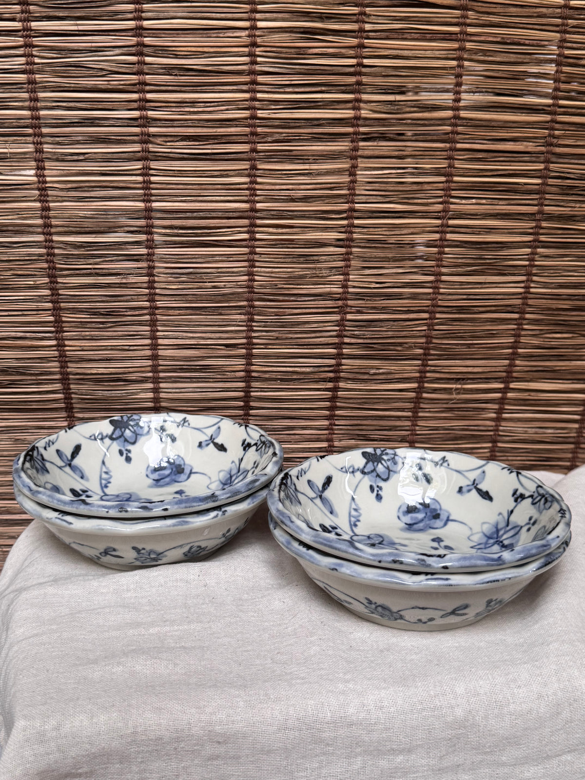 Japanese Sometsuke Blue & White Rice Bowls - Hand-Painted Floral, Scalloped Rim, Set of 4