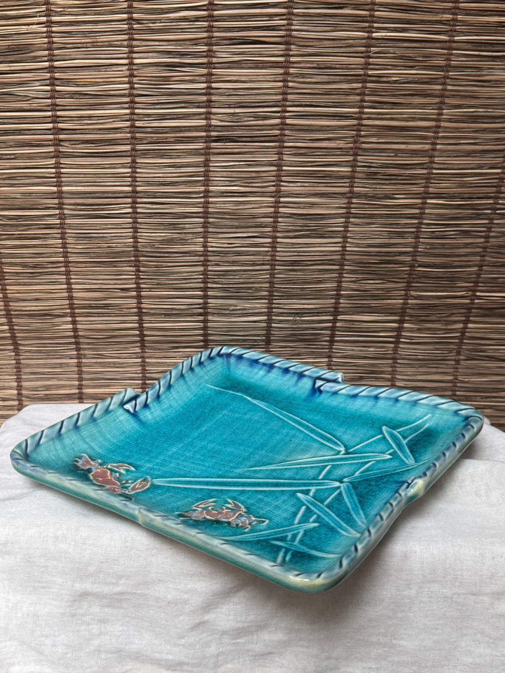 Turquoise Crackle-Glaze Serving Tray — Carved Bamboo & Crab Motif, Rope-Twist Rim