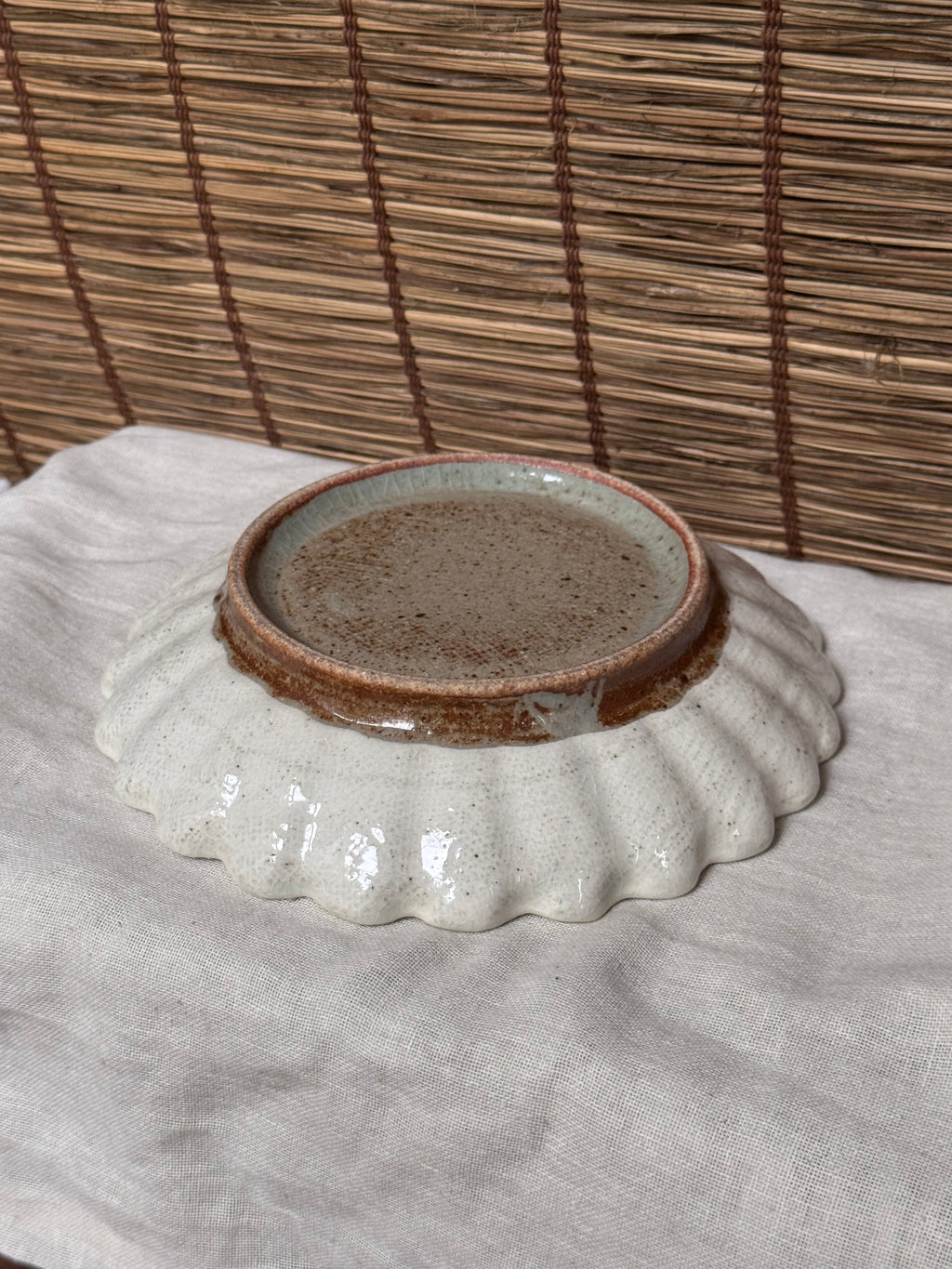 Fluted Chrysanthemum Dish — White Monochrome Glaze, Ribbed Petal Rim, Raised Glazed Footring