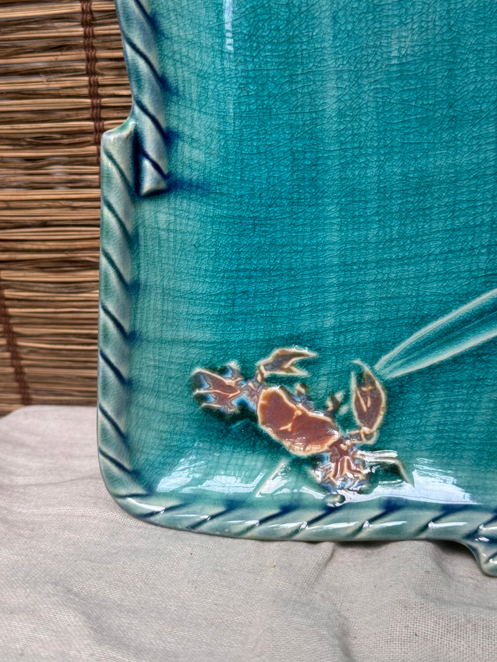 Turquoise Crackle-Glaze Serving Tray — Carved Bamboo & Crab Motif, Rope-Twist Rim