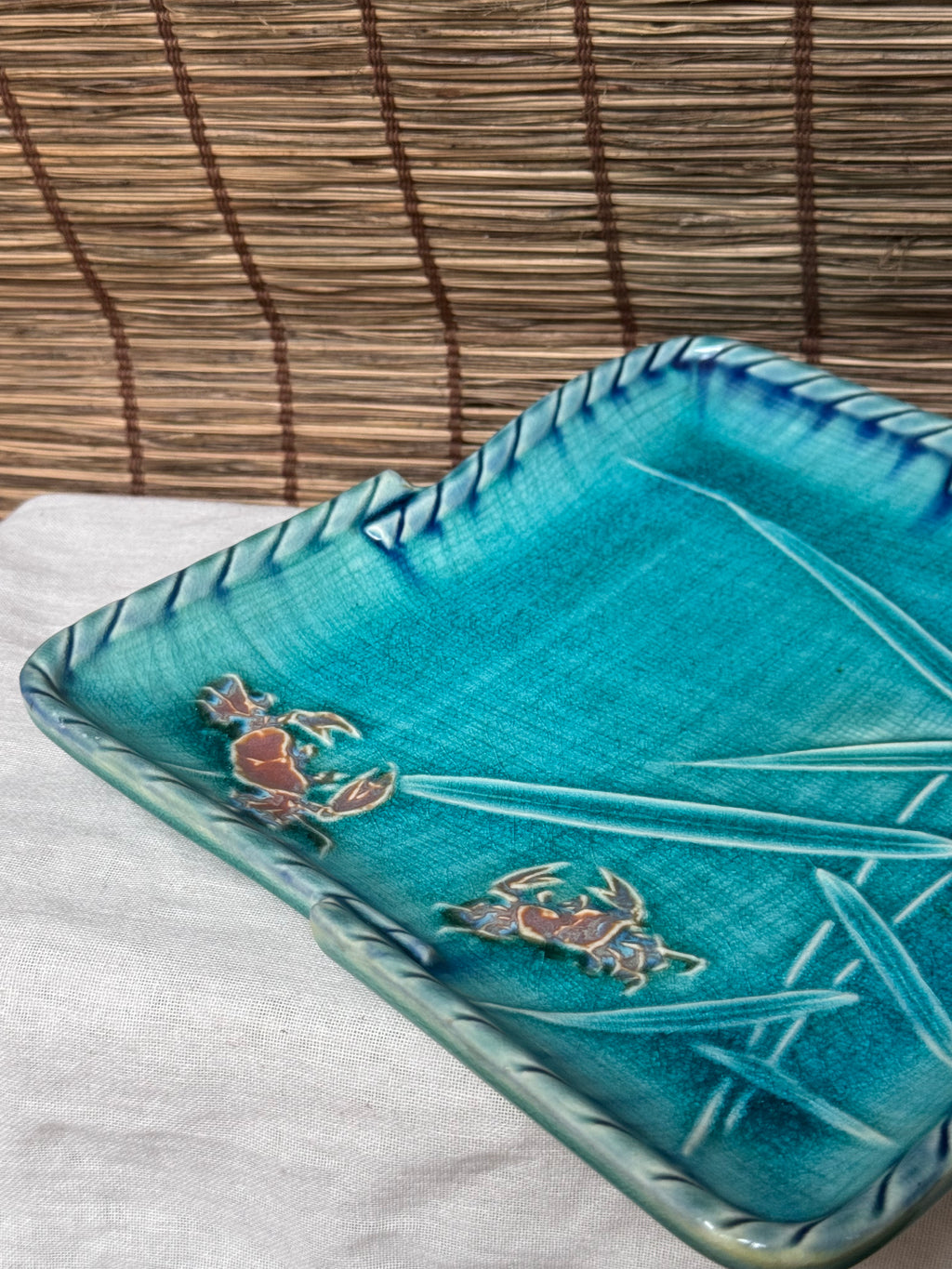 Turquoise Crackle-Glaze Serving Tray — Carved Bamboo & Crab Motif, Rope-Twist Rim