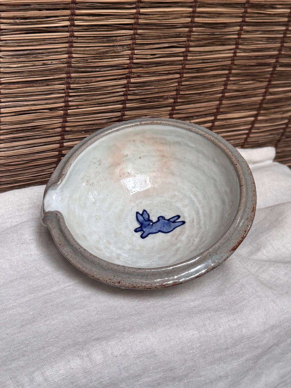 Hagi-Yaki Katakuchi Pouring Bowl - Pink Blossom Glaze