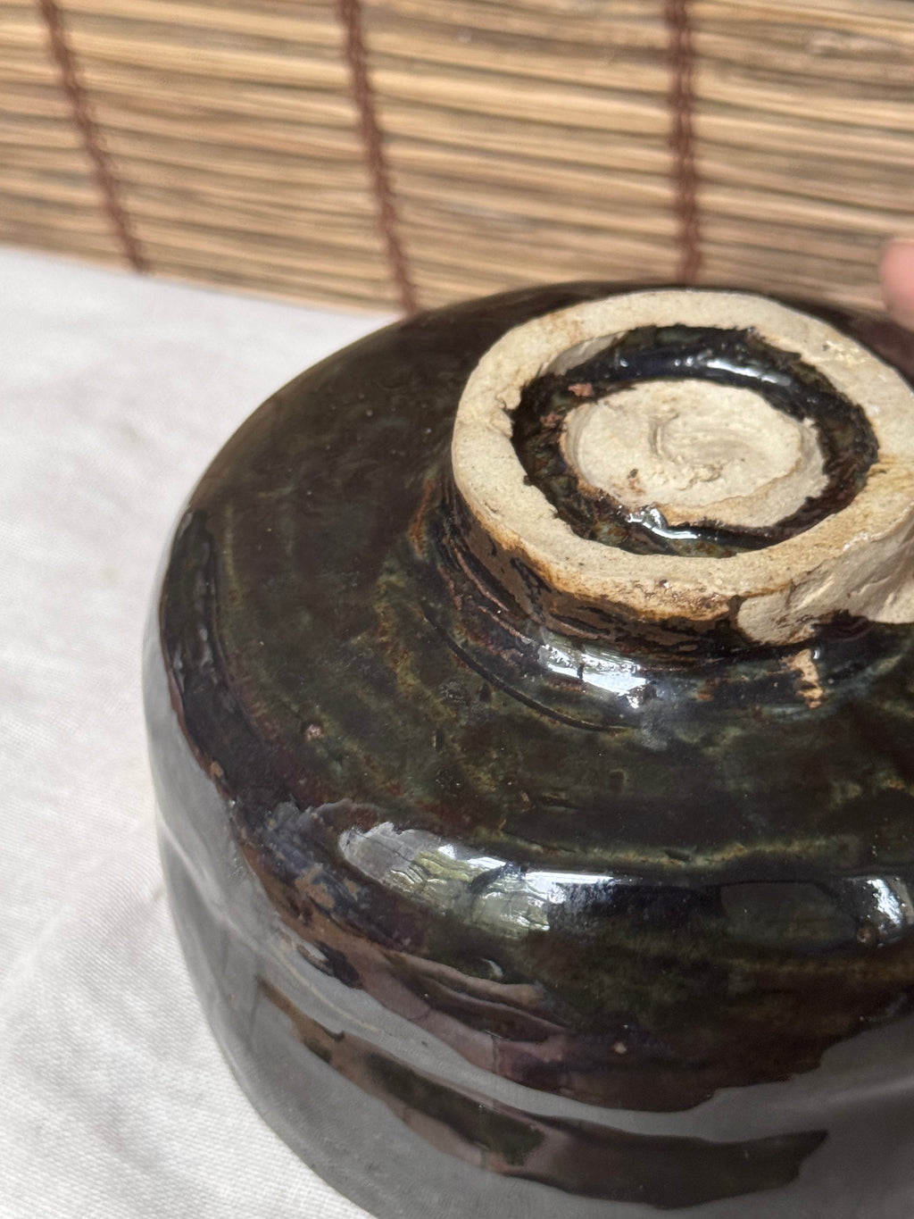 Black Glazed Matcha Chawan — Hand-Shaped Half-Cylinder Form, Glossy Iron Glaze