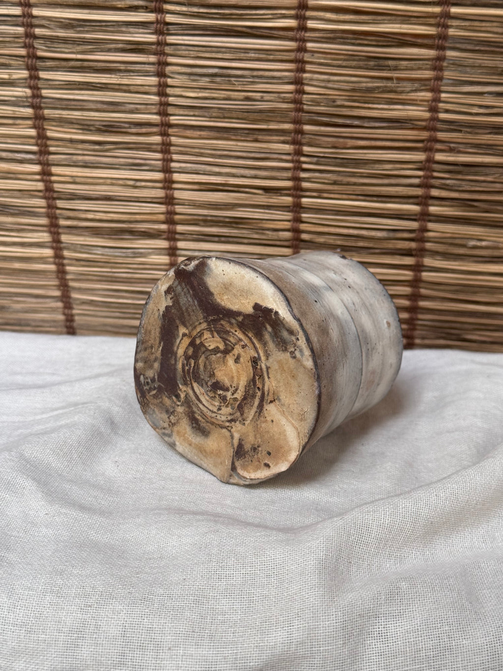Hagi-Ware Ash-Glazed Stoneware Cup — Tapered Form, Oval Cross-Section, Smoky Fire Markings