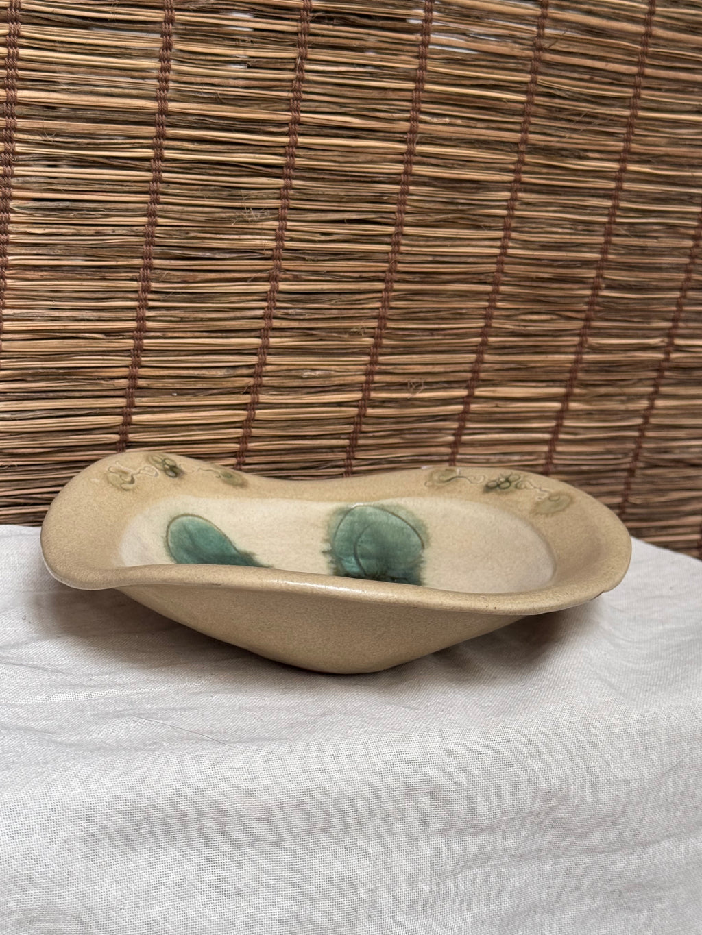 Unzen Artist-Made Serving Plate/Bowl — Large Irregular Studio Pottery, Painted Leaf Motif