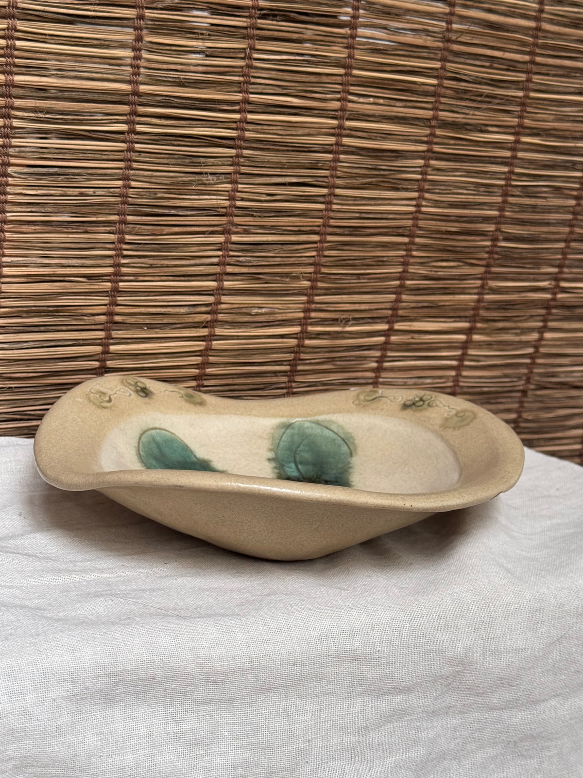Unzen Artist-Made Serving Plate/Bowl — Large Irregular Studio Pottery, Painted Leaf Motif