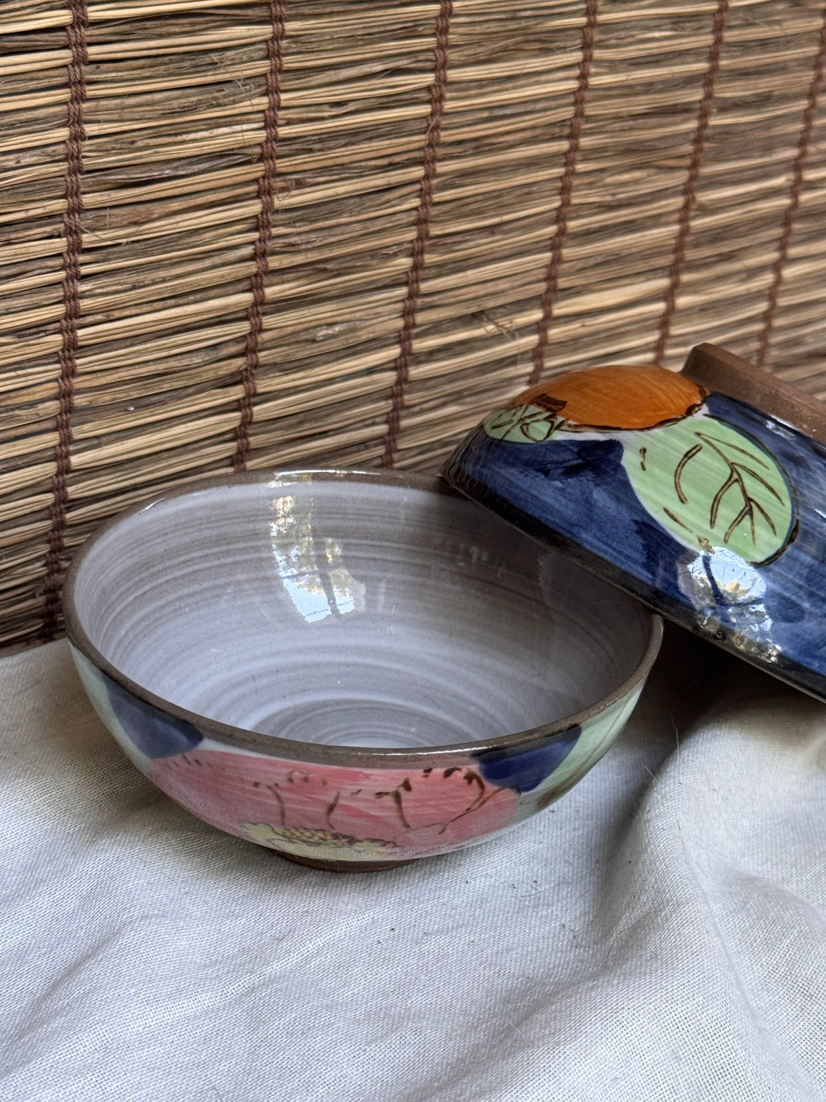 Mino-yaki Rice Bowls, Set of 2 — Hand-Painted Peony & Persimmon Motifs, Swirled Grey Glaze