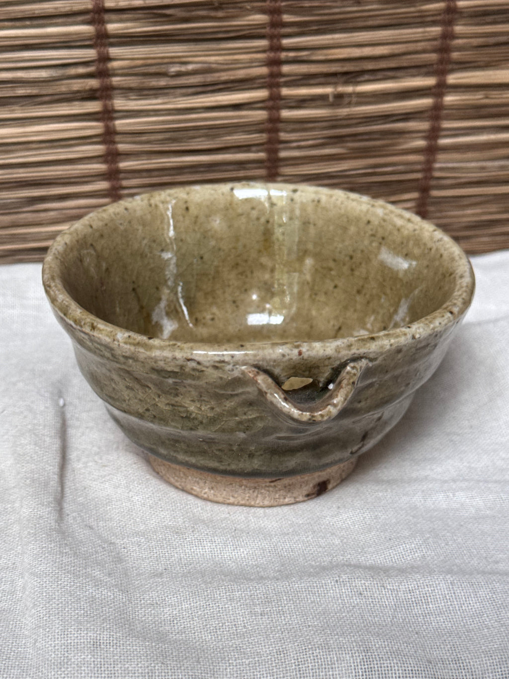 Mini Katakuchi Matcha Bowl — Olive Ash-Type Glaze, Crackle, Spiral Well