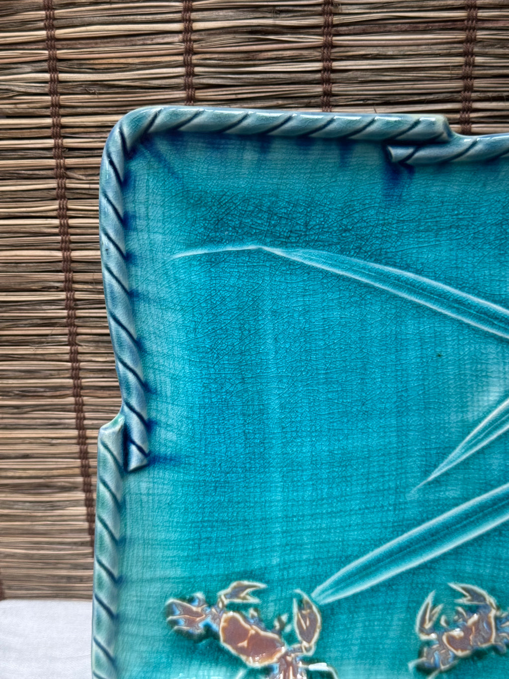 Turquoise Crackle-Glaze Serving Tray — Carved Bamboo & Crab Motif, Rope-Twist Rim