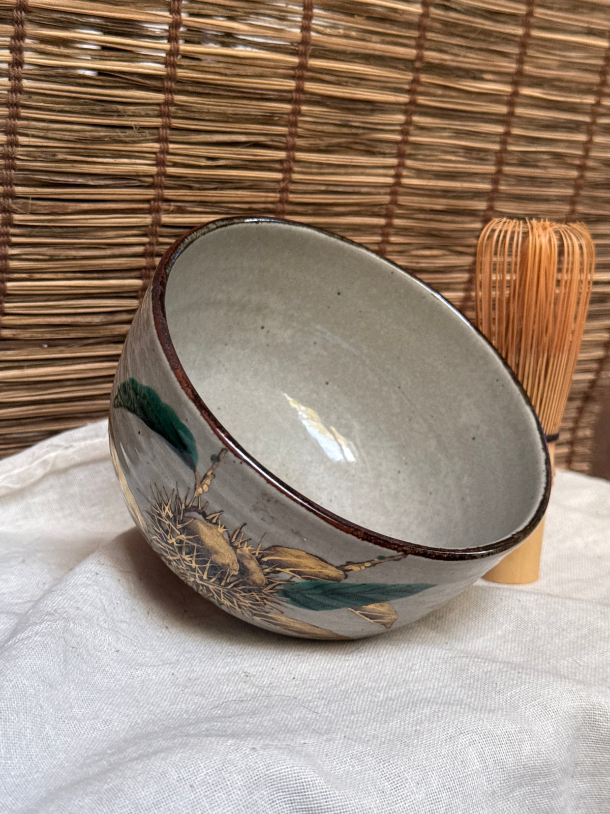 Somayama Ware Matcha Chawan by Minamiguchi Kansui — Kenzan-Style Chestnut Design, Original Box