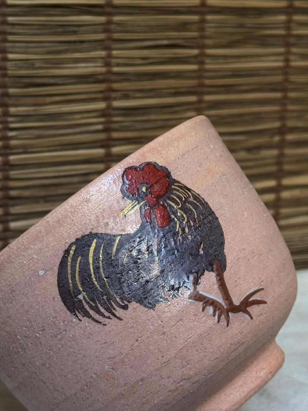 Hagi Ware Zodiac Tea Bowl (Eto Chawan), Year of the Rooster — Hand-Painted Rooster with Gold Accents, Wooden Box