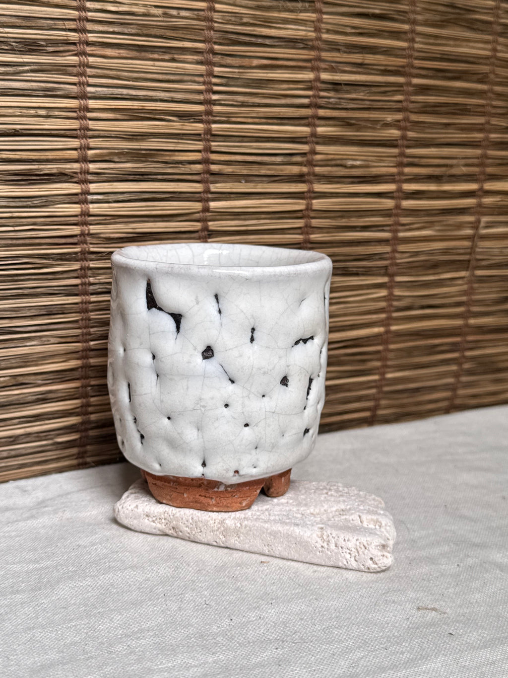 Oni-Hagi Yunomi Tea Cup– White Glaze with Split Foot