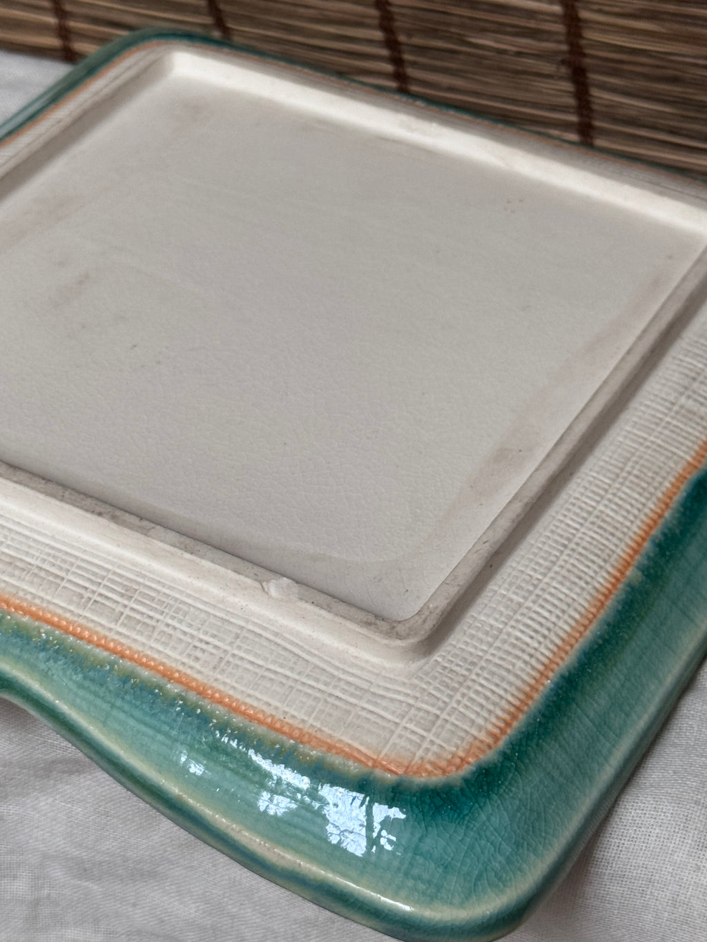 Turquoise Crackle-Glaze Serving Tray — Carved Bamboo & Crab Motif, Rope-Twist Rim