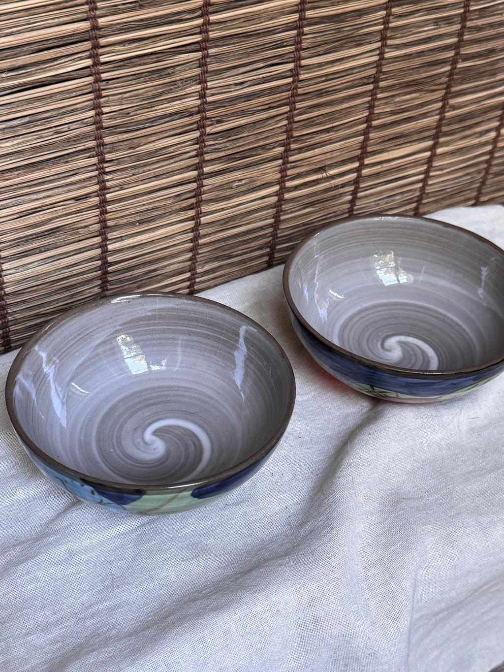 Mino-yaki Rice Bowls, Set of 2 — Hand-Painted Peony & Persimmon Motifs, Swirled Grey Glaze