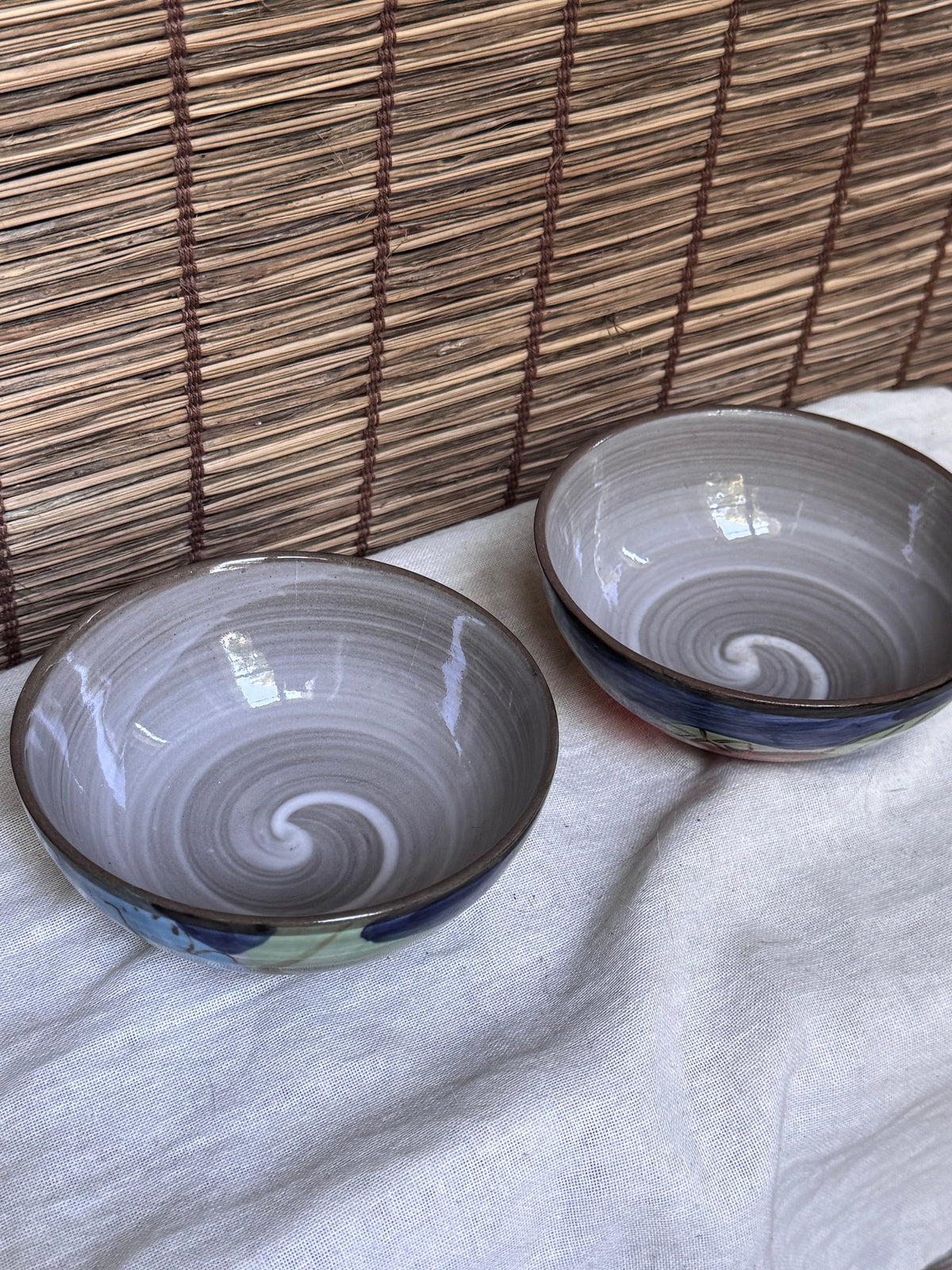 Mino-yaki Rice Bowls, Set of 2 — Hand-Painted Peony & Persimmon Motifs, Swirled Grey Glaze