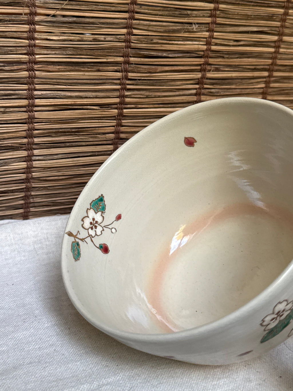 Kiyomizu Kyo-yaki Zenho Matcha Chawan — Hand-Painted Dropping Cherry Blossom, Original Box