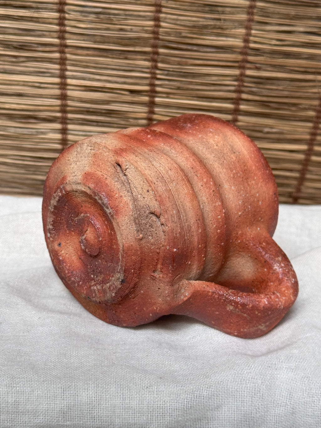 Bizen Ware Stoneware Mug — Unglazed Wood-Fired Body, Natural Ash Flashing