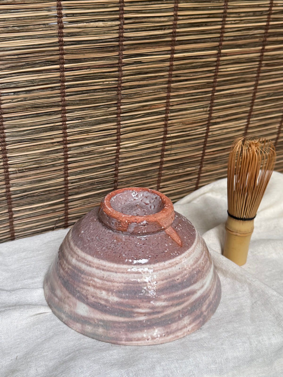 Hagi Chawan — Brushed White Slip, Kiri-Kōdai Cut Foot, Named Box
