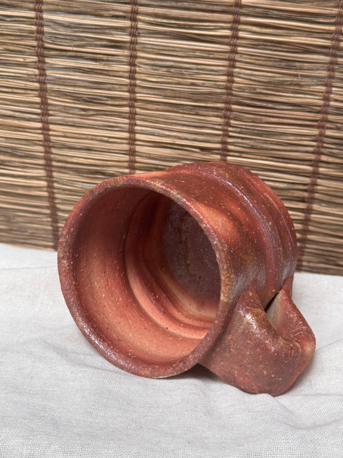 Bizen Ware Stoneware Mug — Unglazed Wood-Fired Body, Natural Ash Flashing