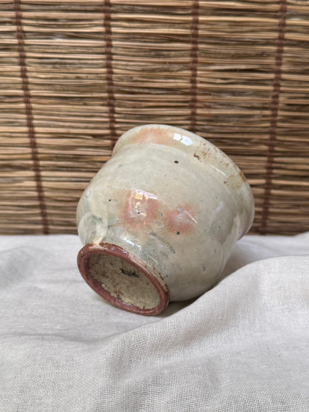 Chosen-Karatsu Style Yunomi Cup — Rolled Rim, Blushed Celadon Glaze