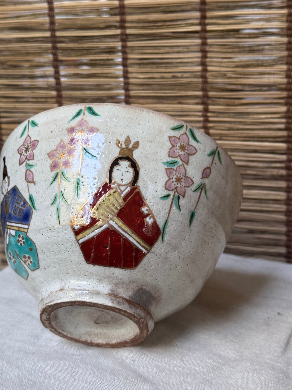Seasonal Chawan Tea Bowl for Hinamatsuri — Emperor and Empress Dolls with Peach Blossoms, Enamel and Gold
