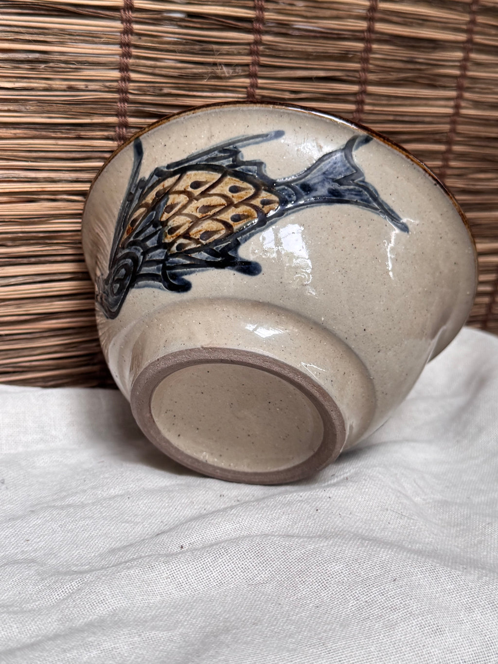 Tsuboya Ryukyu Chawan - Hand-Painted Fish Motif Tea Bowl, Okinawan Pottery