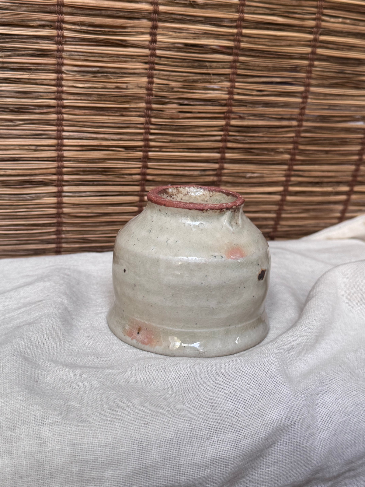 Chosen-Karatsu Style Yunomi Cup — Rolled Rim, Blushed Celadon Glaze