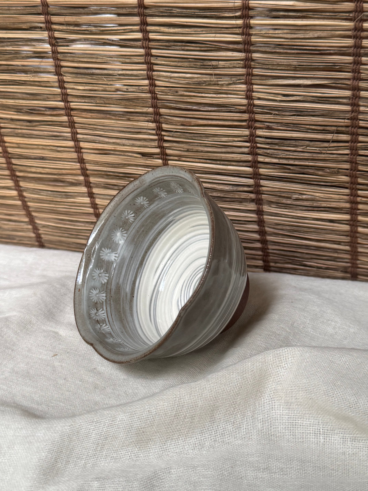 Mishima Stoneware Cup — Stamped Chrysanthemum Border, Spiral Combed Interior, Seal-Marked Base