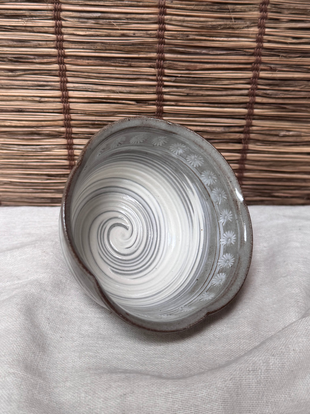 Mishima Stoneware Cup — Stamped Chrysanthemum Border, Spiral Combed Interior, Seal-Marked Base