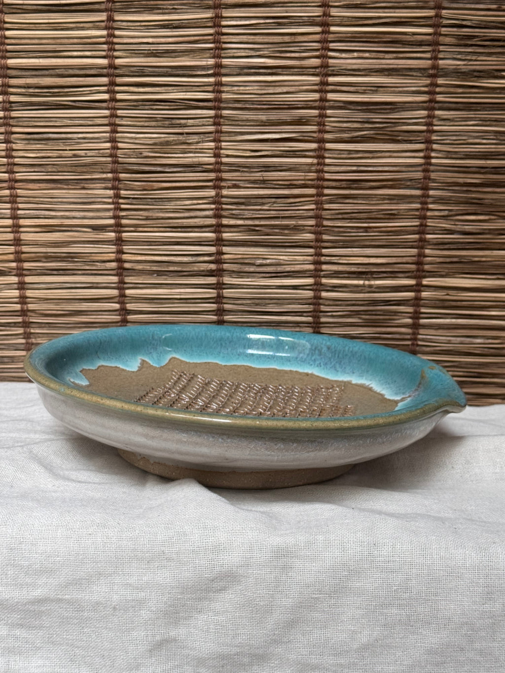Stoneware Grater Plate (Oroshizara) — Turquoise Ash-Drip Glaze, Woven-Texture Unglazed Grating Surface