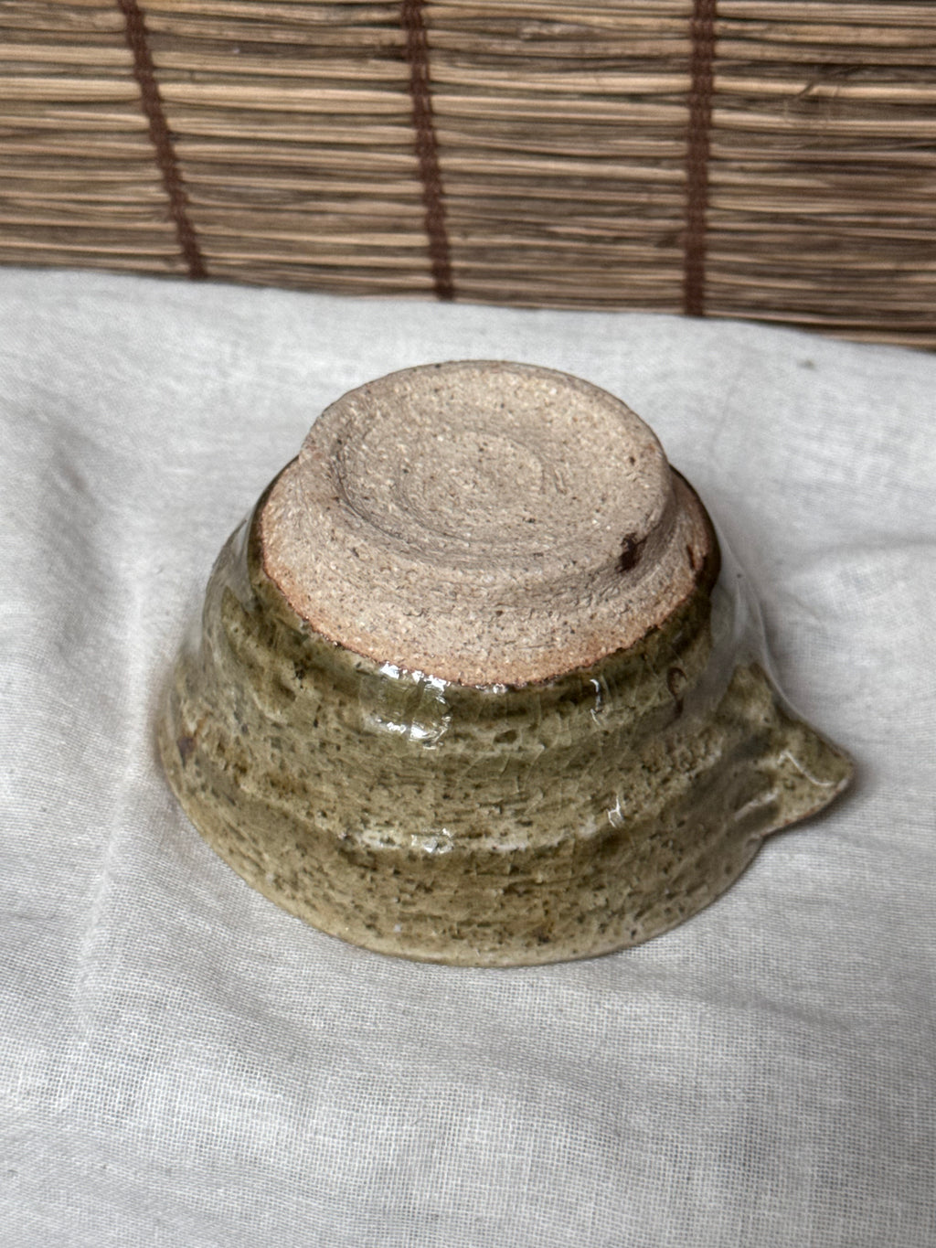 Mini Katakuchi Matcha Bowl — Olive Ash-Type Glaze, Crackle, Spiral Well
