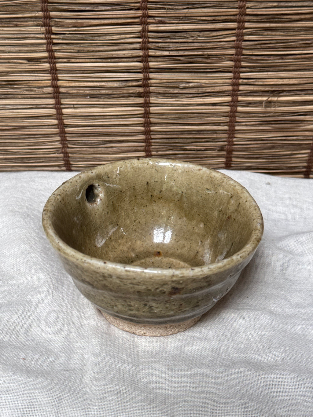 Mini Katakuchi Matcha Bowl — Olive Ash-Type Glaze, Crackle, Spiral Well