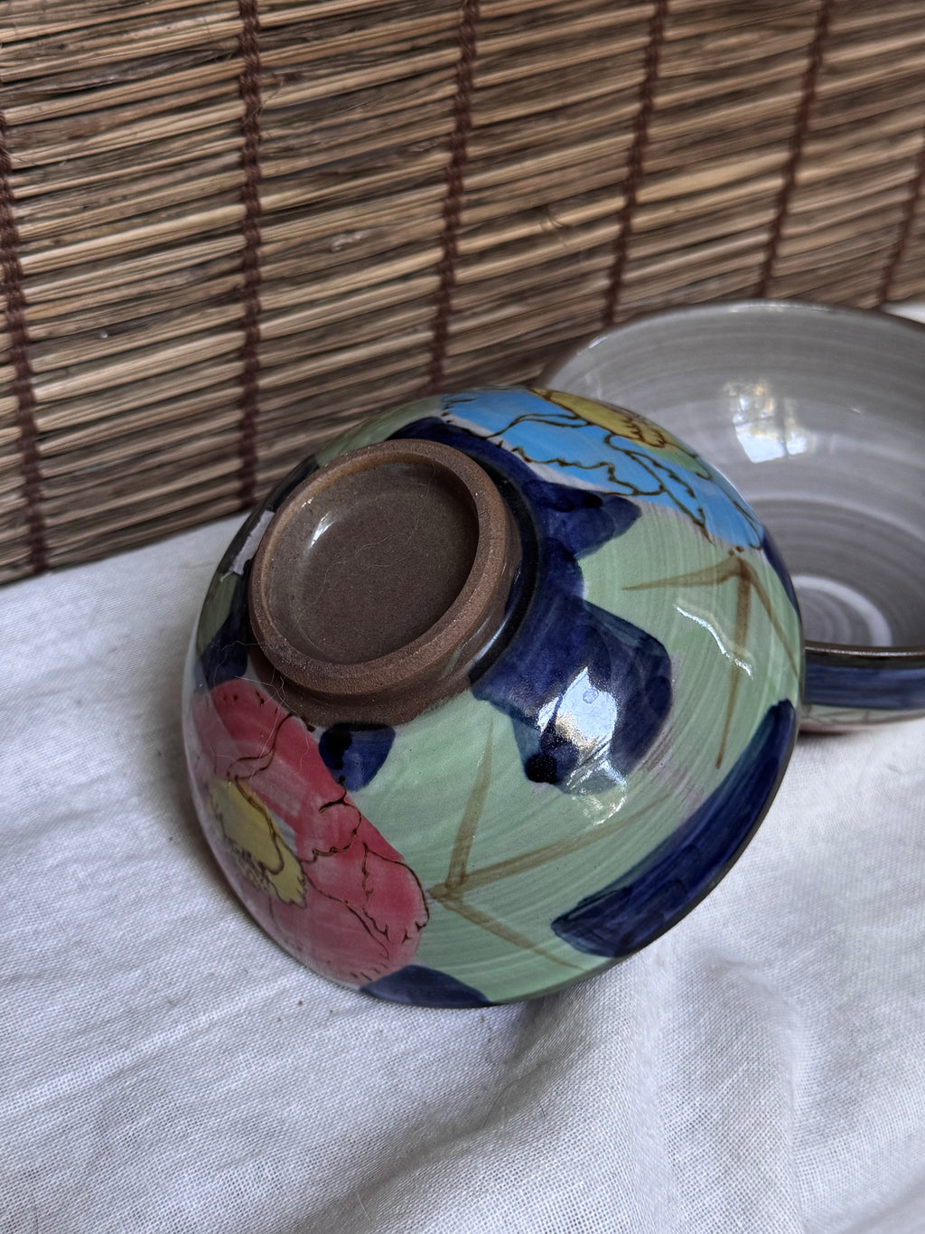 Mino-yaki Rice Bowls, Set of 2 — Hand-Painted Peony & Persimmon Motifs, Swirled Grey Glaze