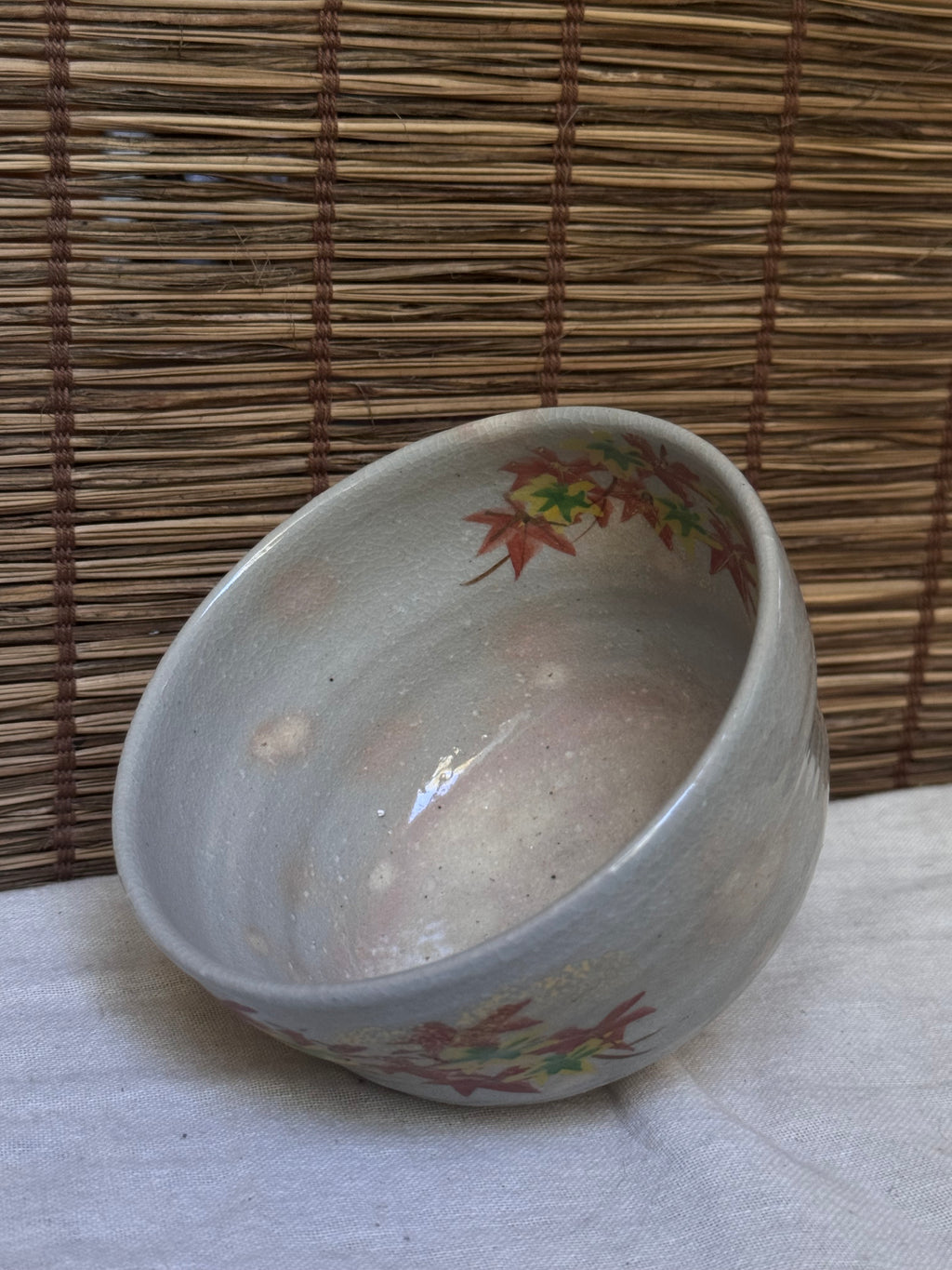 Hagi Ware Matcha Bowl (Chawan) — Momiji Maple Leaves, Gold Accents, Crackle Glaze