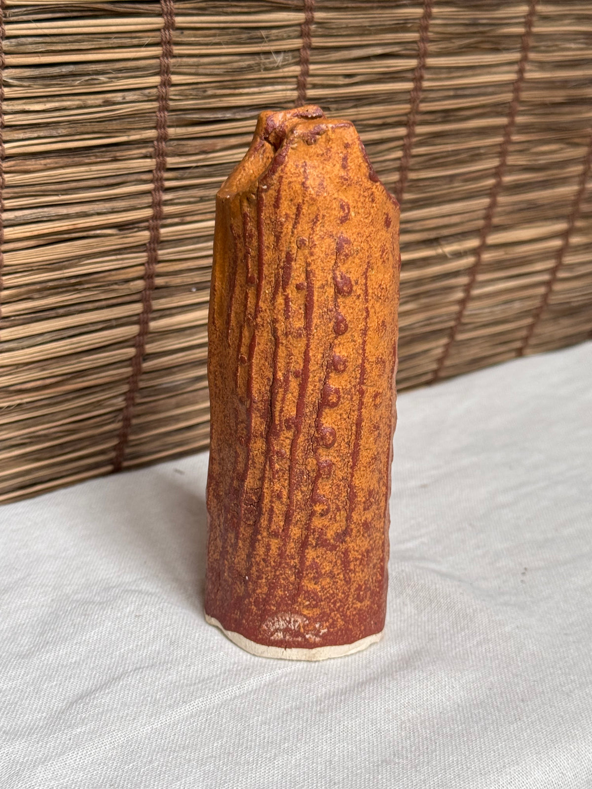 Japanese Gourd-Shaped Vase Wood-Textured Rust Glaze