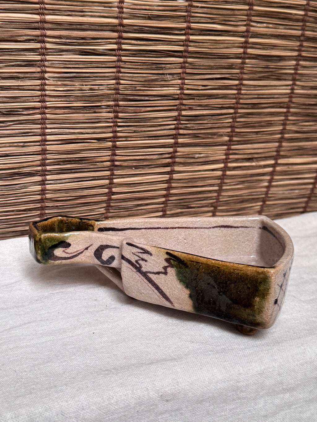 Oribe Ware Fan-Shaped Footed Dish - Hand-Painted Net & Insect Motif, Sculptural Handle