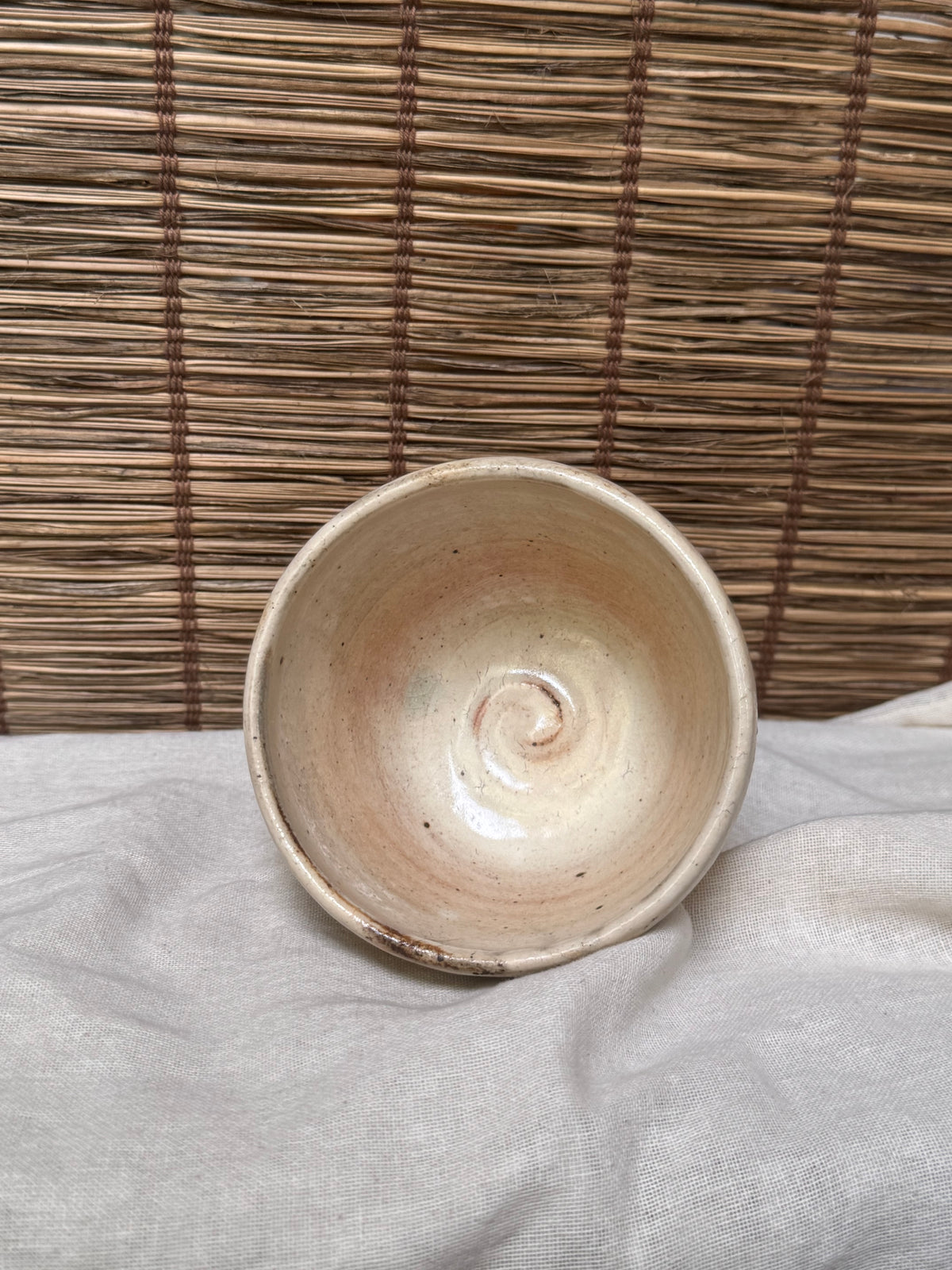 Ido-Style Chawan Cup — Cream Glaze, Spiraled Interior, Kairagi Foot Ring