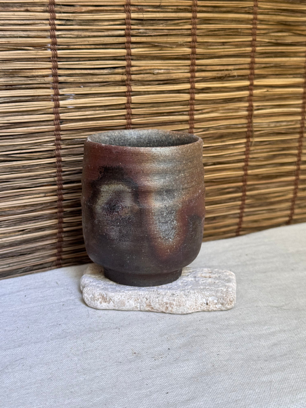 Bizen-yaki by Touko Konishi Yunomi Teacup — Wood-Fired, Hidasuki Fire Markings
