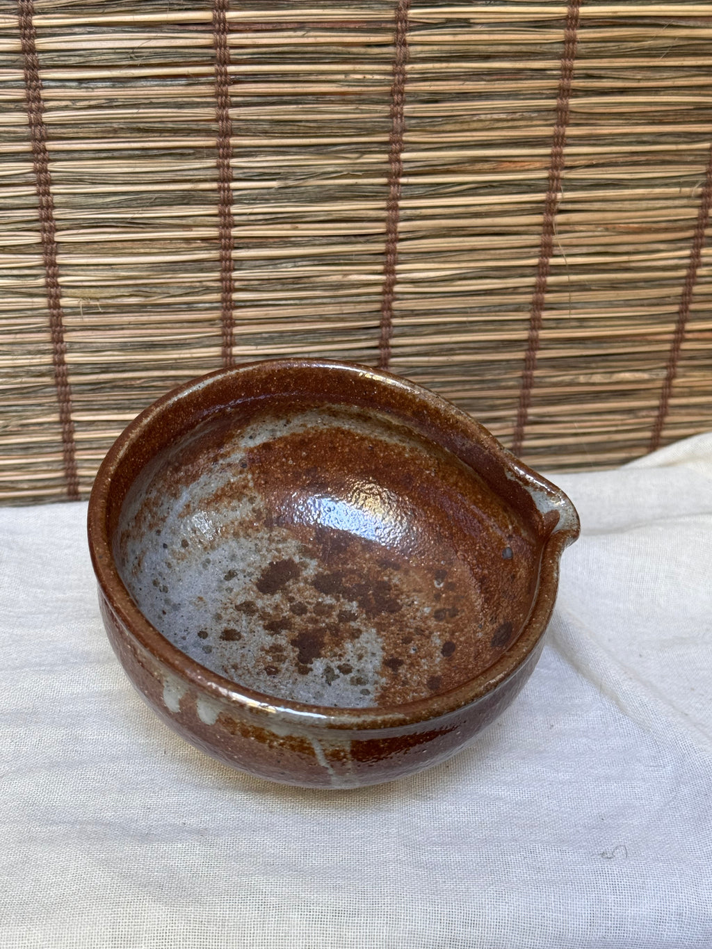Katakuchi Matcha Bowl — Amber Glaze, Grey Drips, Iron Spots, Pouring Lip