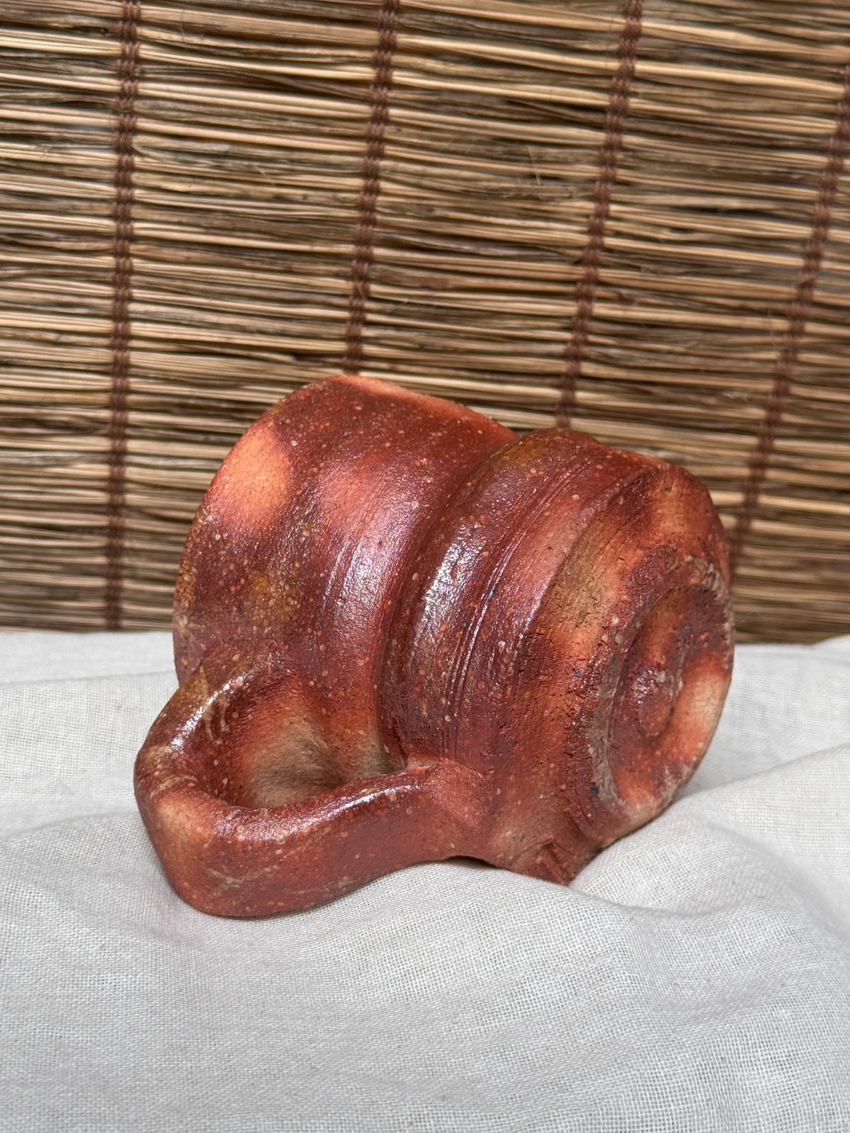 Bizen Ware Stoneware Mug — Unglazed Wood-Fired Body, Natural Ash Flashing