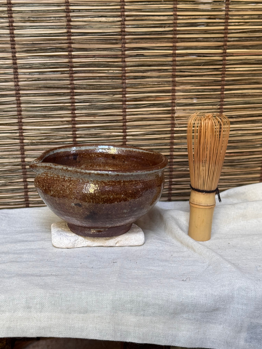Katakuchi Matcha Bowl — Amber Glaze, Grey Drips, Iron Spots, Pouring Lip