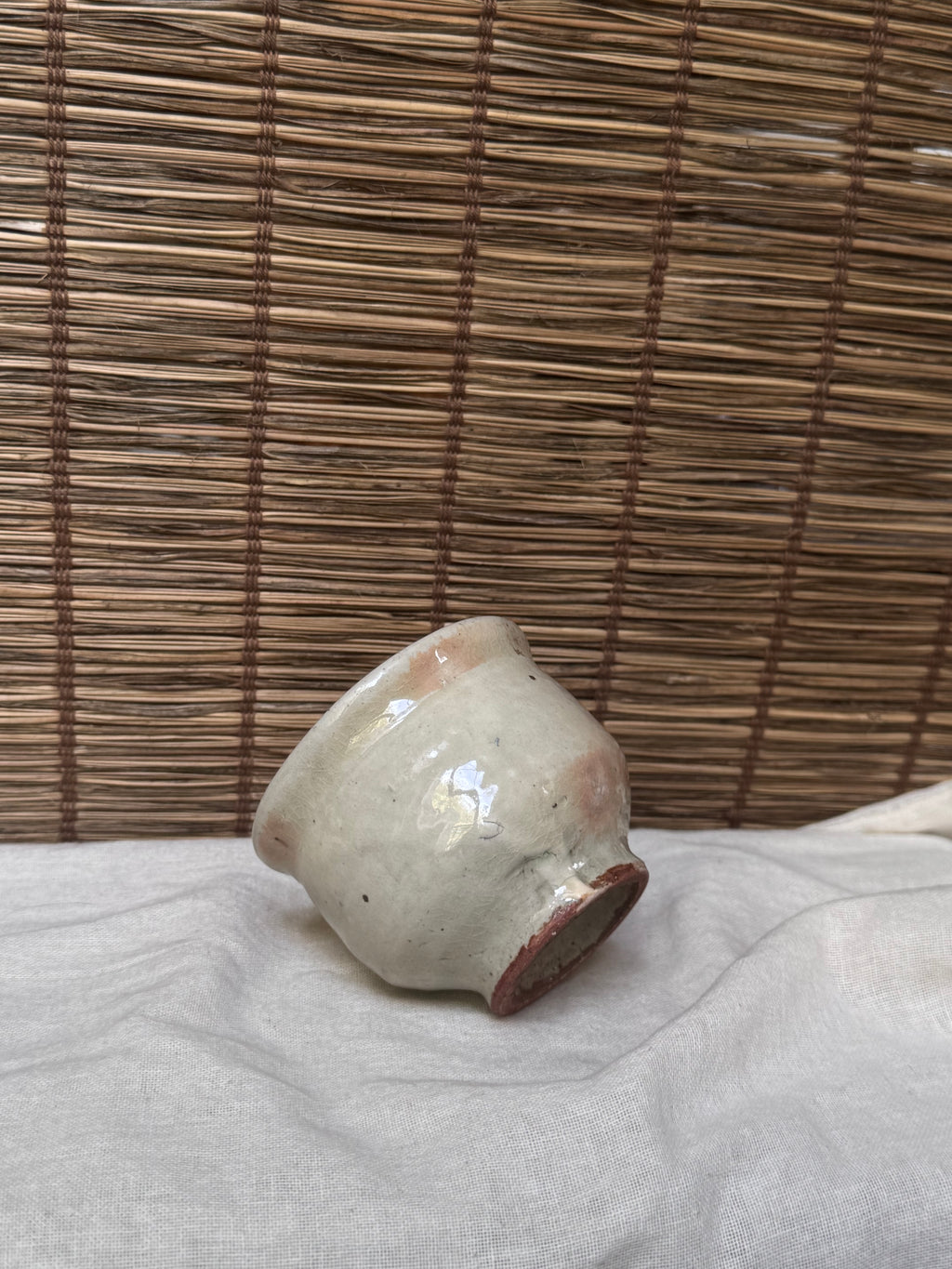 Chosen-Karatsu Style Yunomi Cup — Rolled Rim, Blushed Celadon Glaze