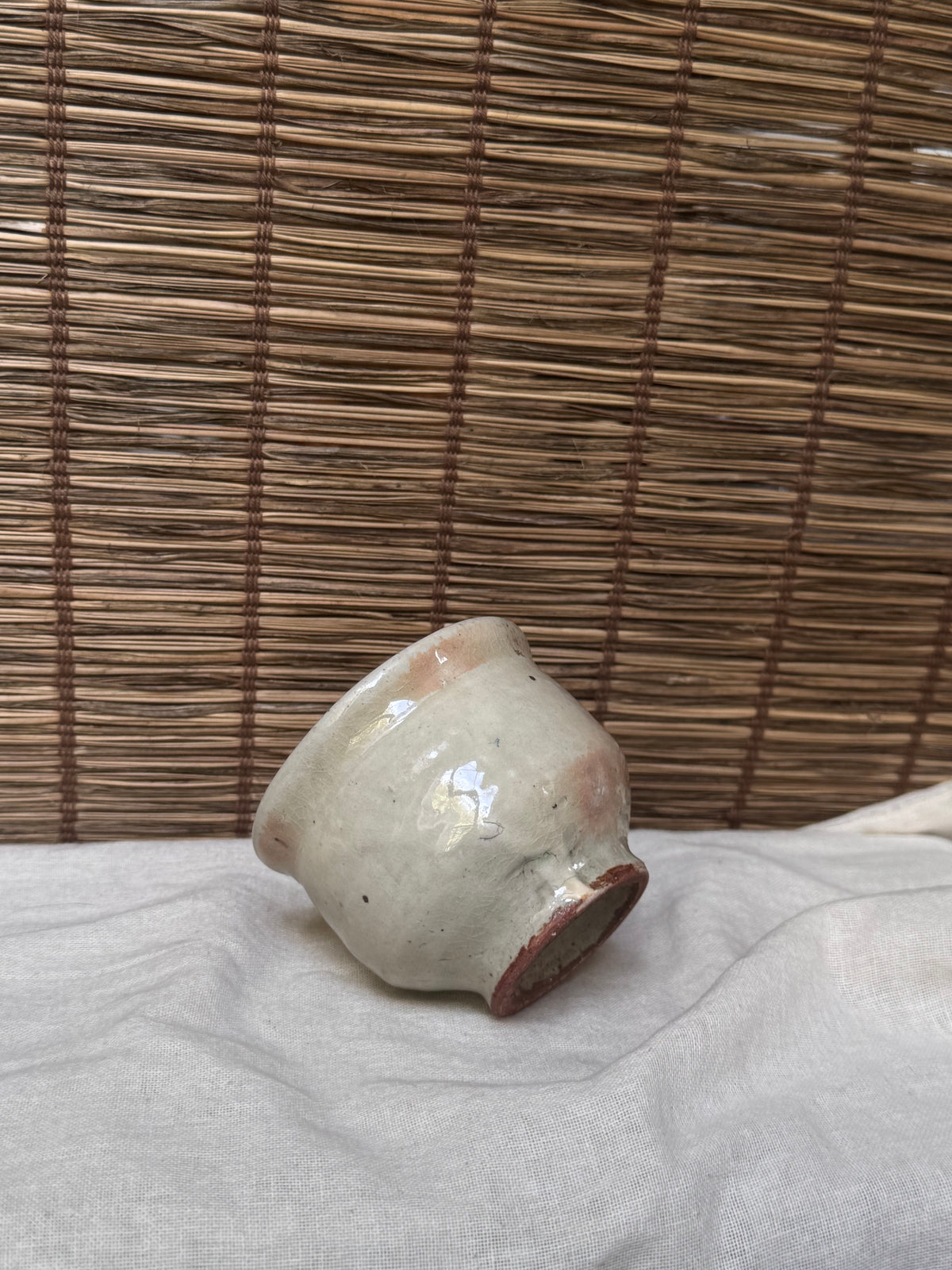 Chosen-Karatsu Style Yunomi Cup — Rolled Rim, Blushed Celadon Glaze