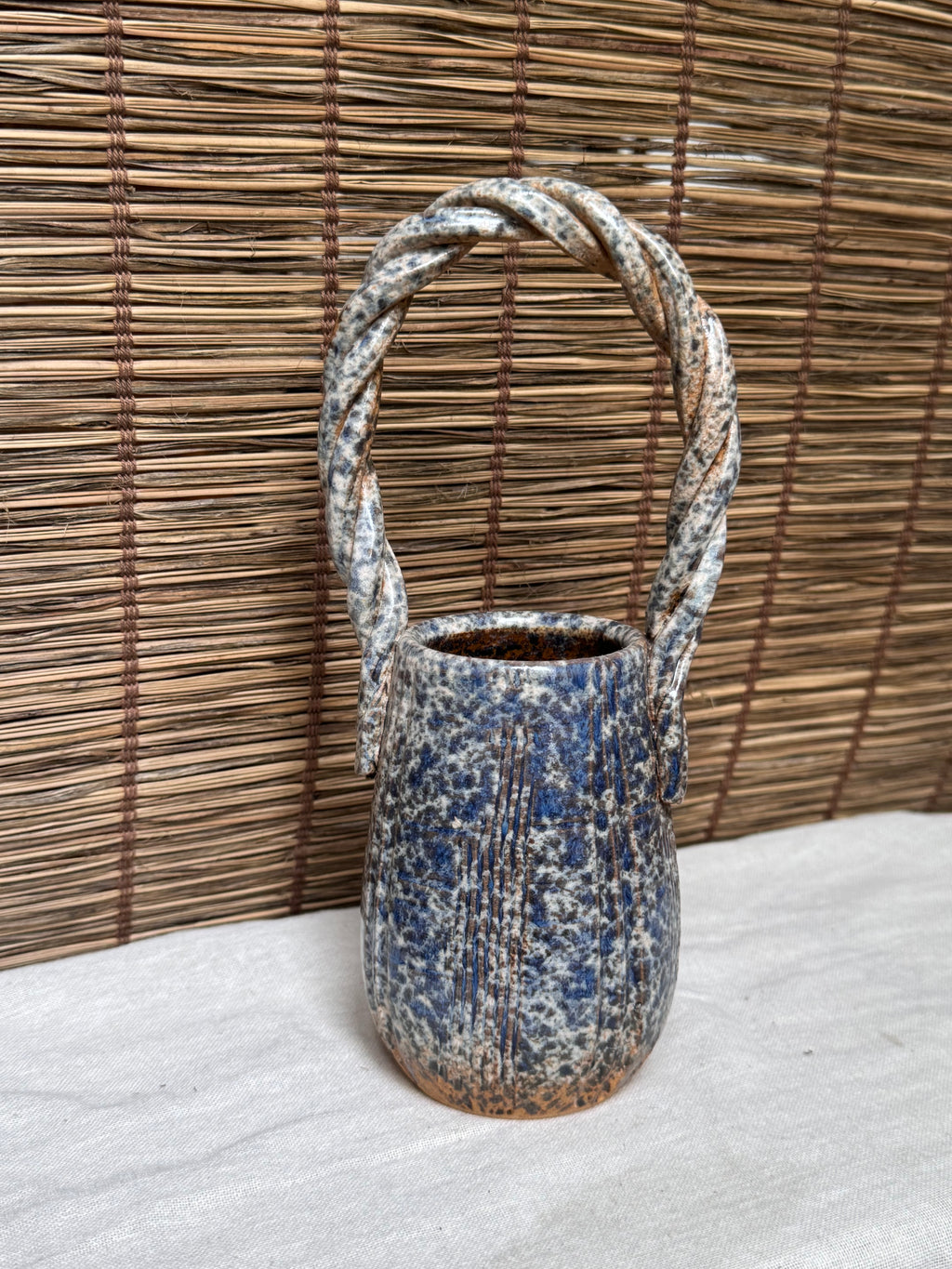 Kasama-yaki Vase, Basket-Style Twisted Handle, Blue Speckled Glaze