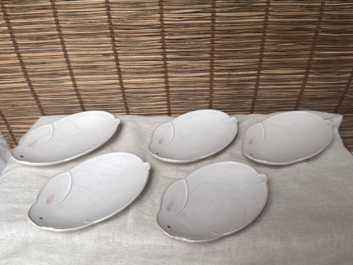 Tachikichi Rabbit-Shaped Plates, Single — White Crackle Glaze, Pink Ears