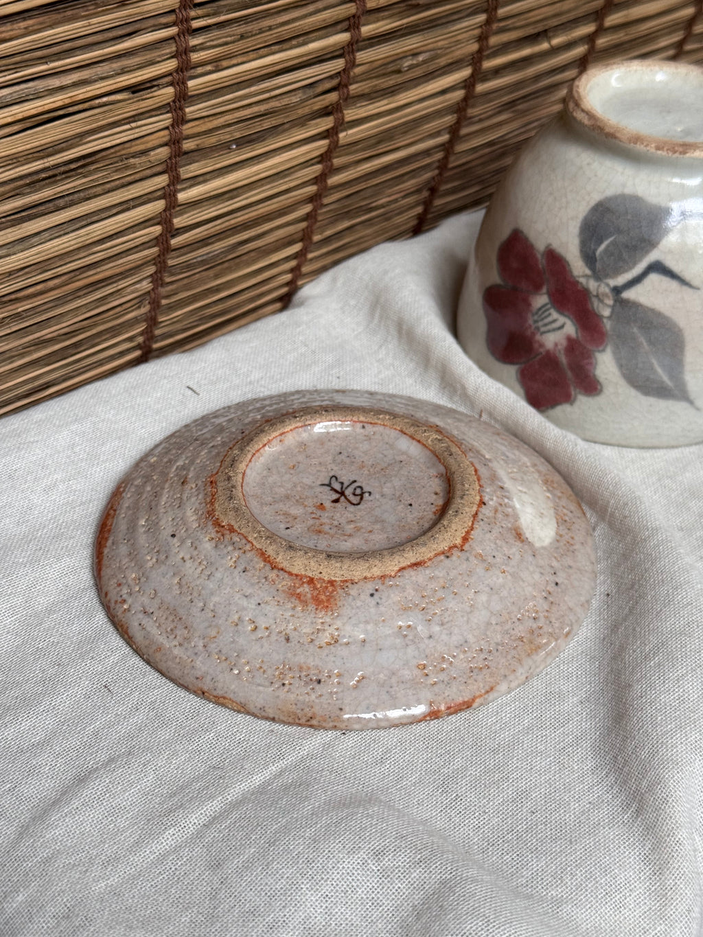 Kutani-Style Hand-Painted Camellia Teacup and Saucer Set, Crackle Glaze