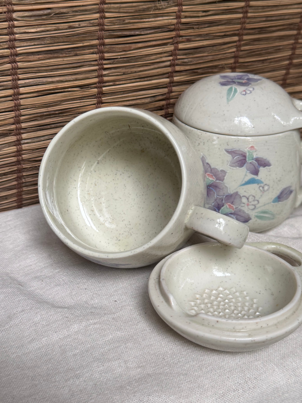 Maruhon Toki Chawanmushi Mug Set, Hand-Painted Violet Design, with Strainer Lids