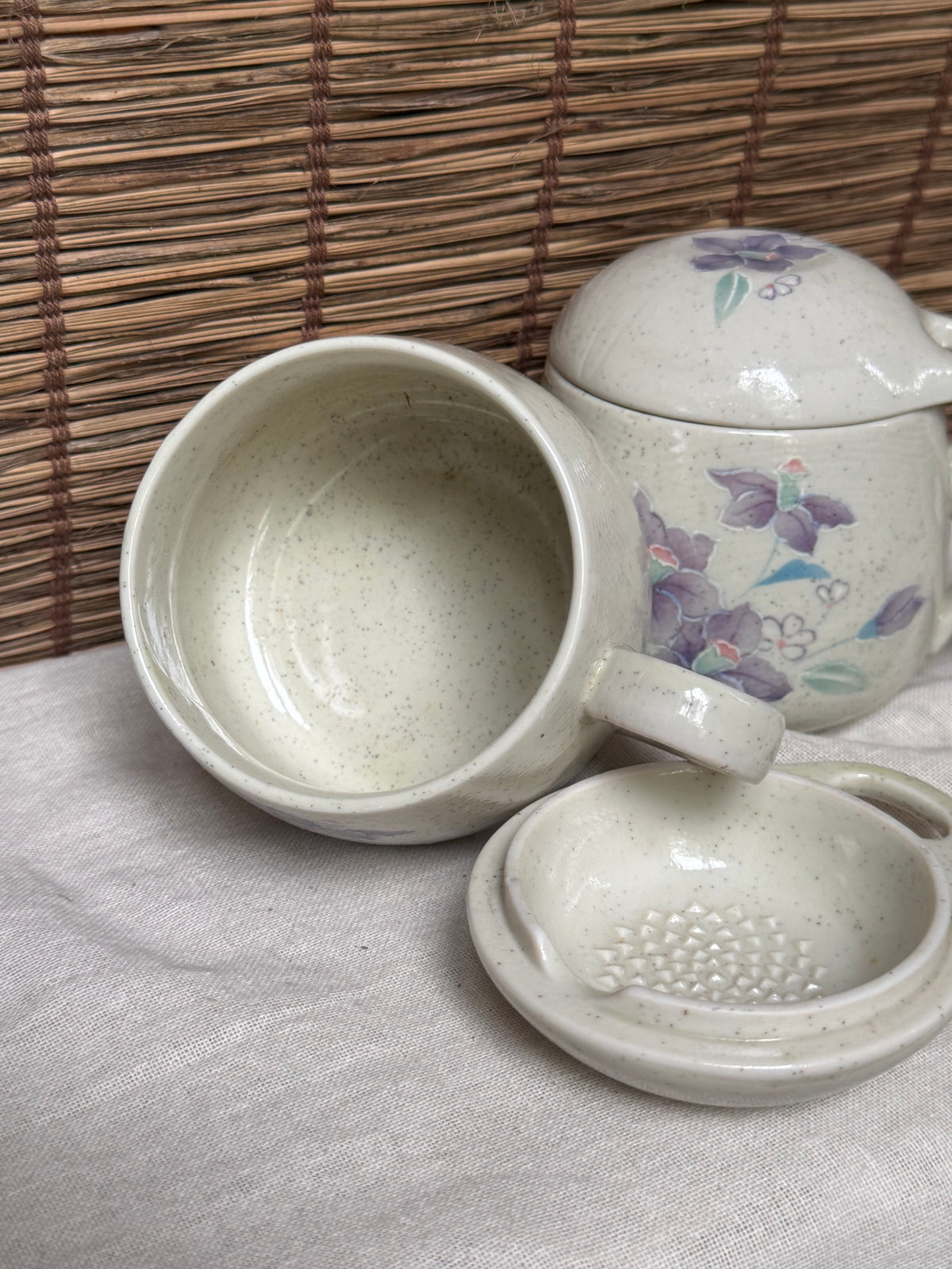 Maruhon Toki Chawanmushi Mug Set, Hand-Painted Violet Design, with Strainer Lids
